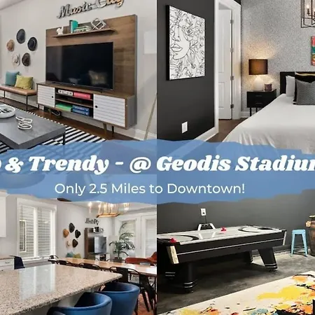 2 Chic Townhomes Near Geodis Sleeps 22
